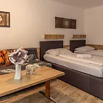 Apartmanhotel Alte Innbruecke - Neuhaus Am