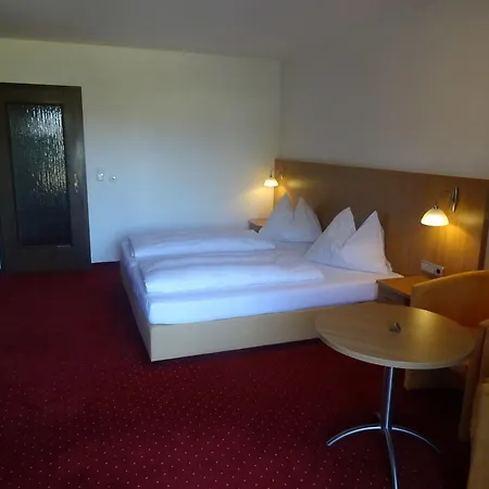 Aparthotel Alte Innbruecke-24std-self-check In-haustiere Willkommen