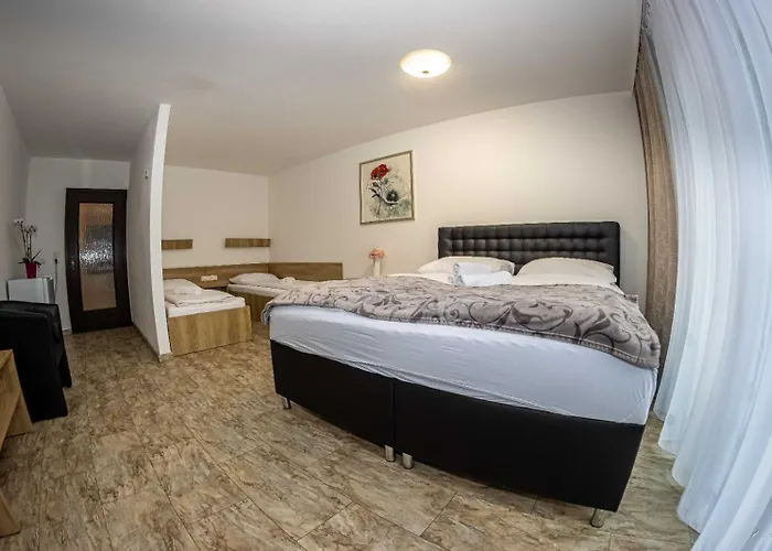 Alte Innbruecke - Neuhaus Am Aparthotel Neuhaus am Inn