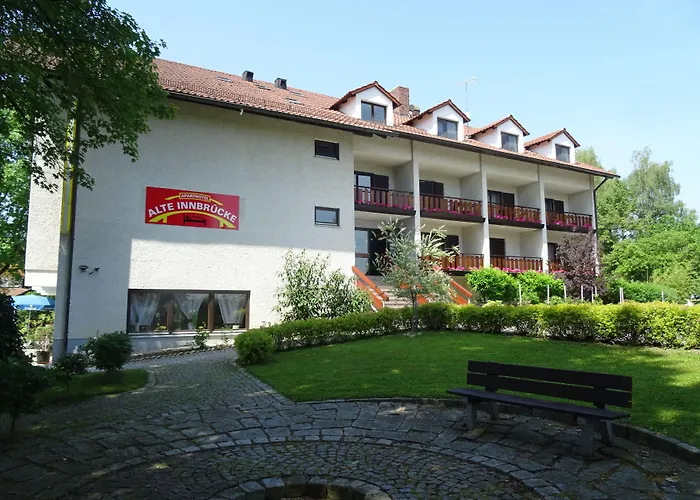 Aparthotel Alte Innbruecke - Neuhaus Am 3*