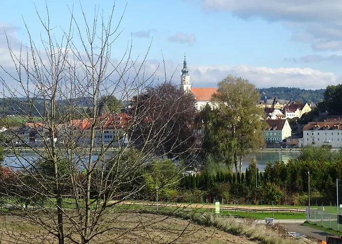 Aparthotel Alte Innbruecke - Neuhaus Am 3*