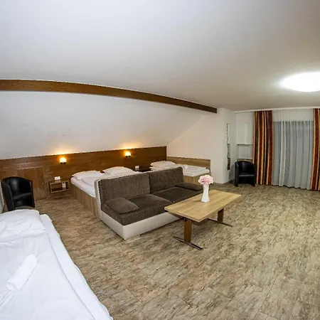 Apparthotel Alte Innbruecke-24Std-Self-Check In-Haustiere Willkommen Neuhaus am Inn